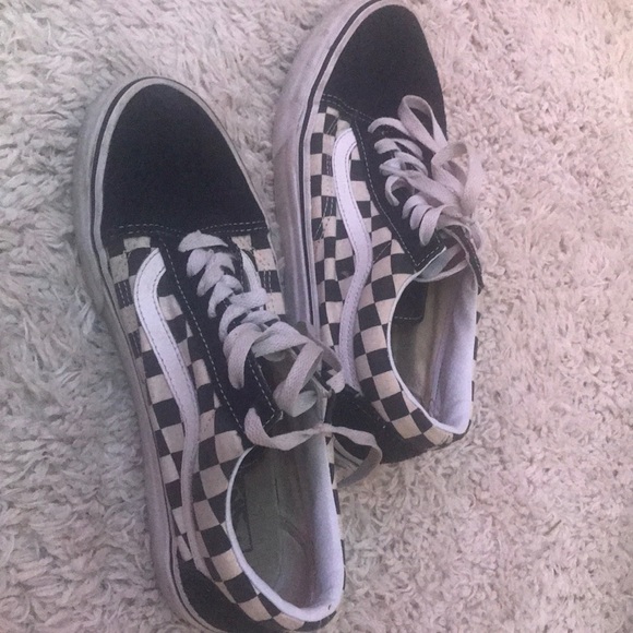 low top checkered vans